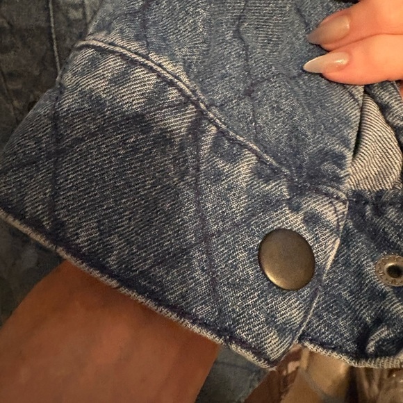 Celebrity Pink Quilted Jacket - Picture 4 of 4